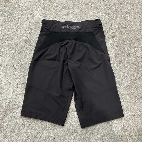 Troy Lee Designs biking shorts - Picture 4 of 4
